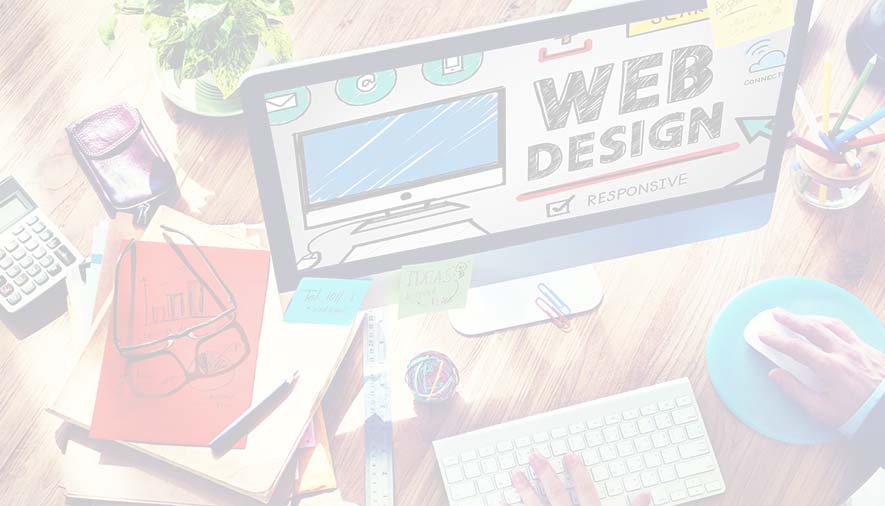 Ordinador treballant en diseny web